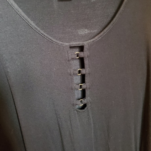 Torrid Size 6 Top - Picture 3 of 4